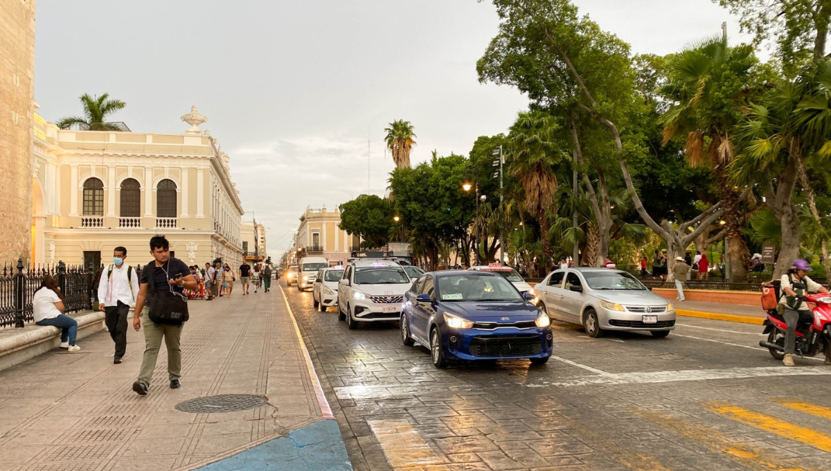 Pese a la probabilidad de lluvia habrá calor este martes