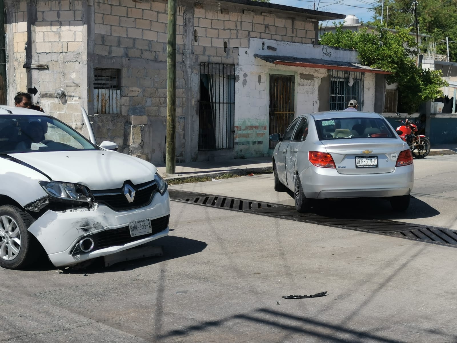 Solamente se registraron daños materiales en el choque