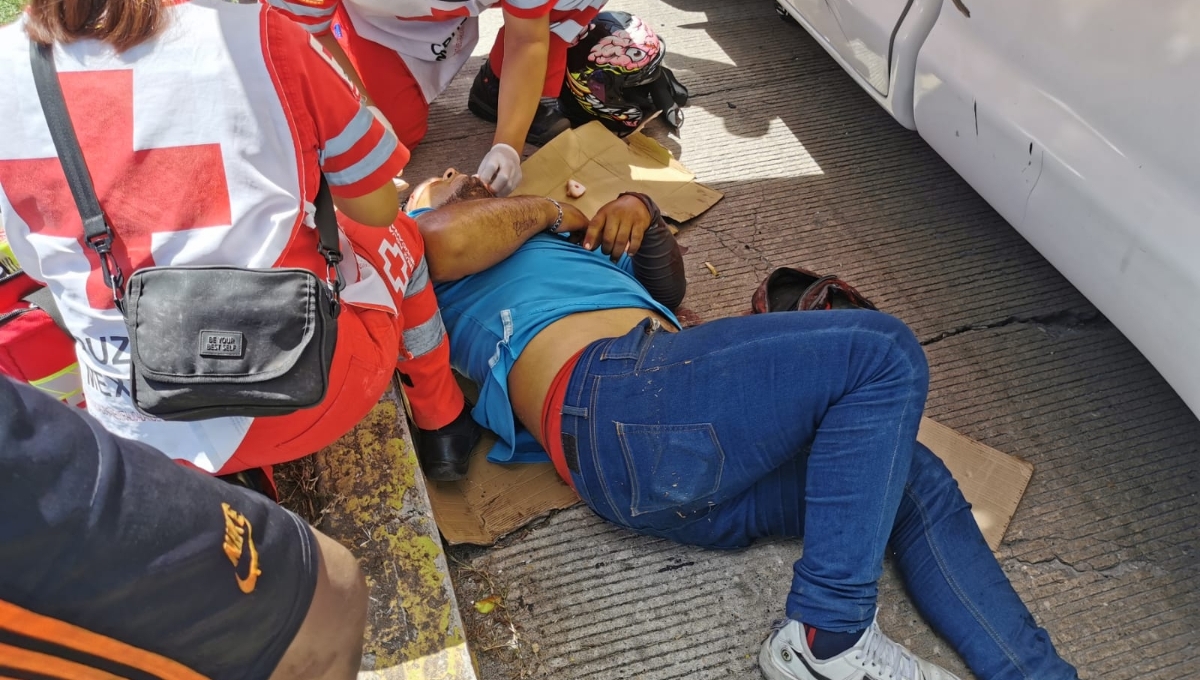 Al impactarse con el vehículo, el conductor de la camioneta se estrelló contra el vidrio