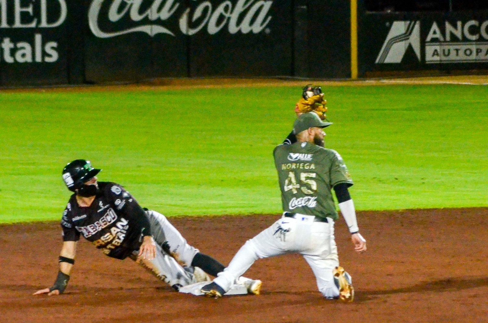 Olmecas de Tabasco derrotan a los Tigres de Quintana Roo en la Temporada 2023 de la LMB