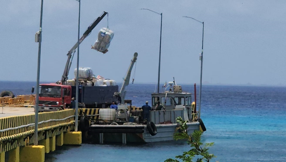 Autoridades portuarias en Cozumel justifican descarga de basura de cruceros en la isla