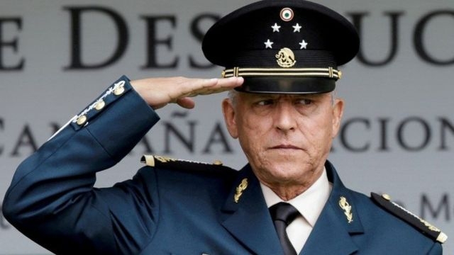 Salvador Cienfuegos: Por esta razón reapareció el exsecretario de Seguridad de EPN en Veracruz