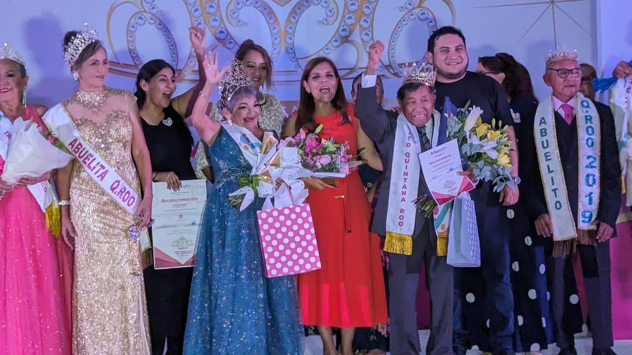 Los participantes de los municipios de Othón P. Blanco y Cozumel, Don Rigoberto y Doña Dulce resultaron ganadores del certamen estatal.