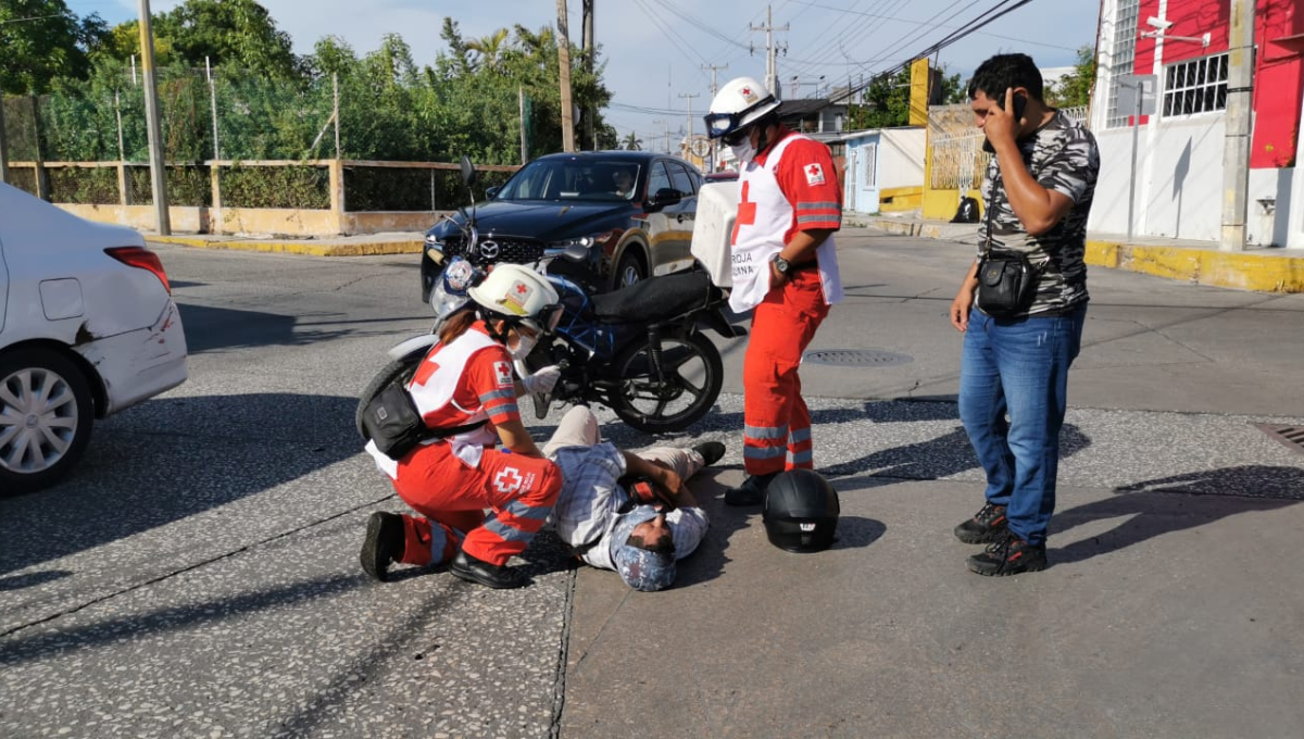 Motociclista resulta lesionado tras ser atropellado en Ciudad del Carmen