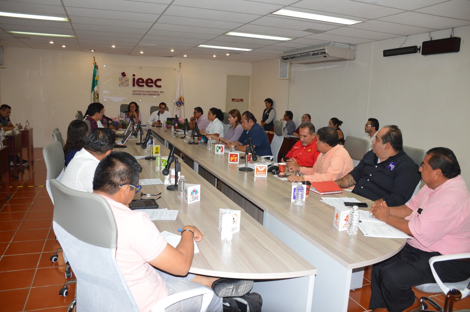 Movimiento Ciudadano y PT en Campeche cuestionan pugnas internas entre consejeros del IEEC