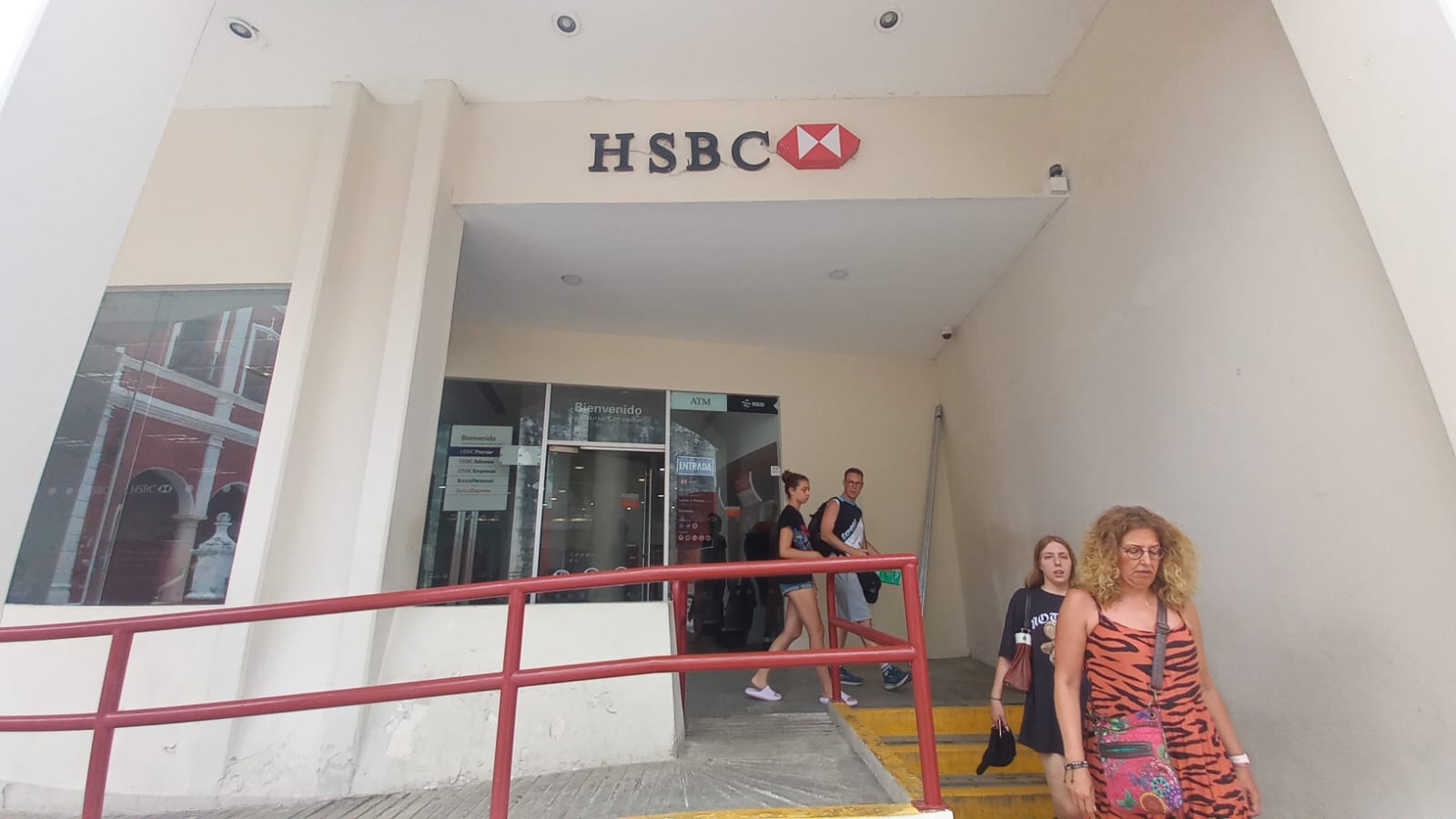 La víctima pide que HSBC en Campeche lo atienda en sus quejas