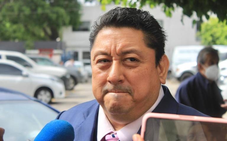 Dan suspensión al fiscal Uriel Carmona para evitar detención