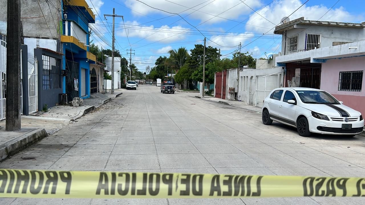 Balean una bodega de mariscos en la Región 235 de Cancún