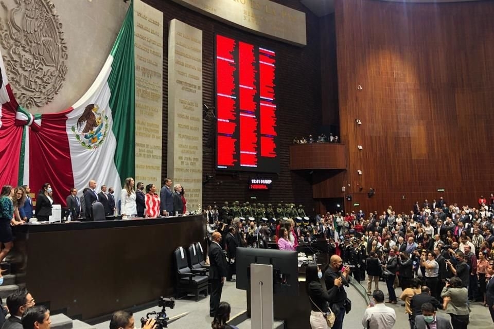 Luisa María Alcalde, Secretaria de Gobernación, entrega Quinto Informe ante el Congreso