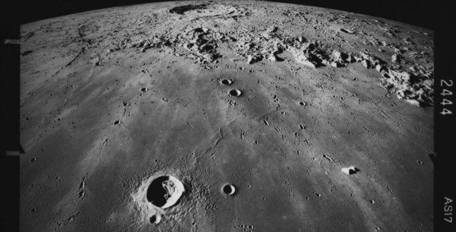 NASA revela posible nuevo cráter en la Luna por impacto de sonda rusa