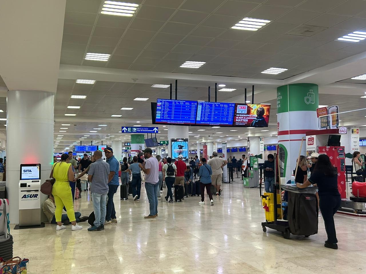 Reportan cuatro vuelos retrasados en el aeropuerto de Cancún: EN VIVO