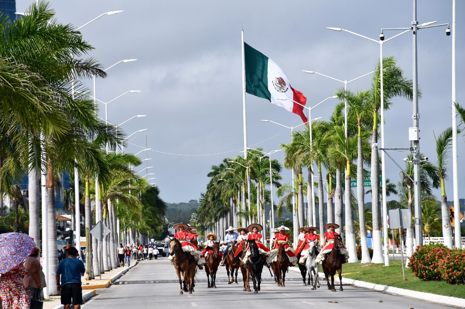 Se espera la participación de contingentes de charros y militares en Campeche