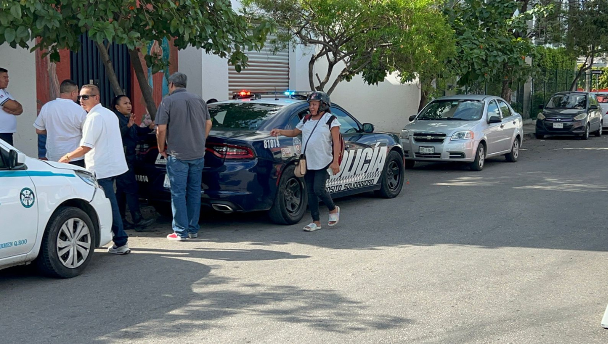 Motociclista borracho choca contra un taxi en Playa del Carmen