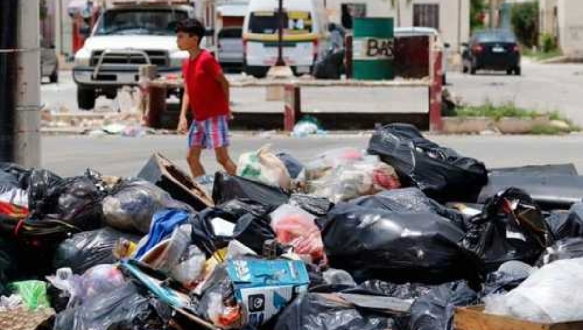 A pesar que los recolectores pasan hasta tres veces al día, la basura se ve acumulada