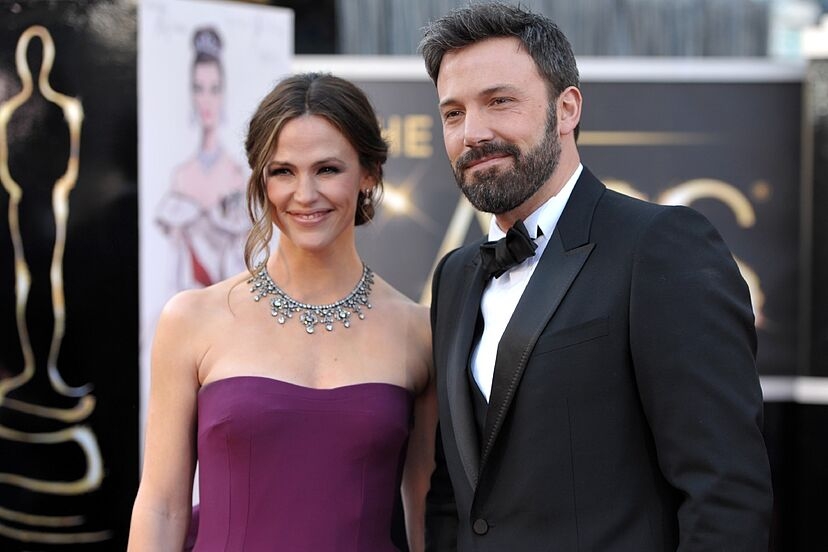 ¿Terminó con Jennifer Lopez? Ben Affleck es visto muy romántico con  su ex Jennifer Garner