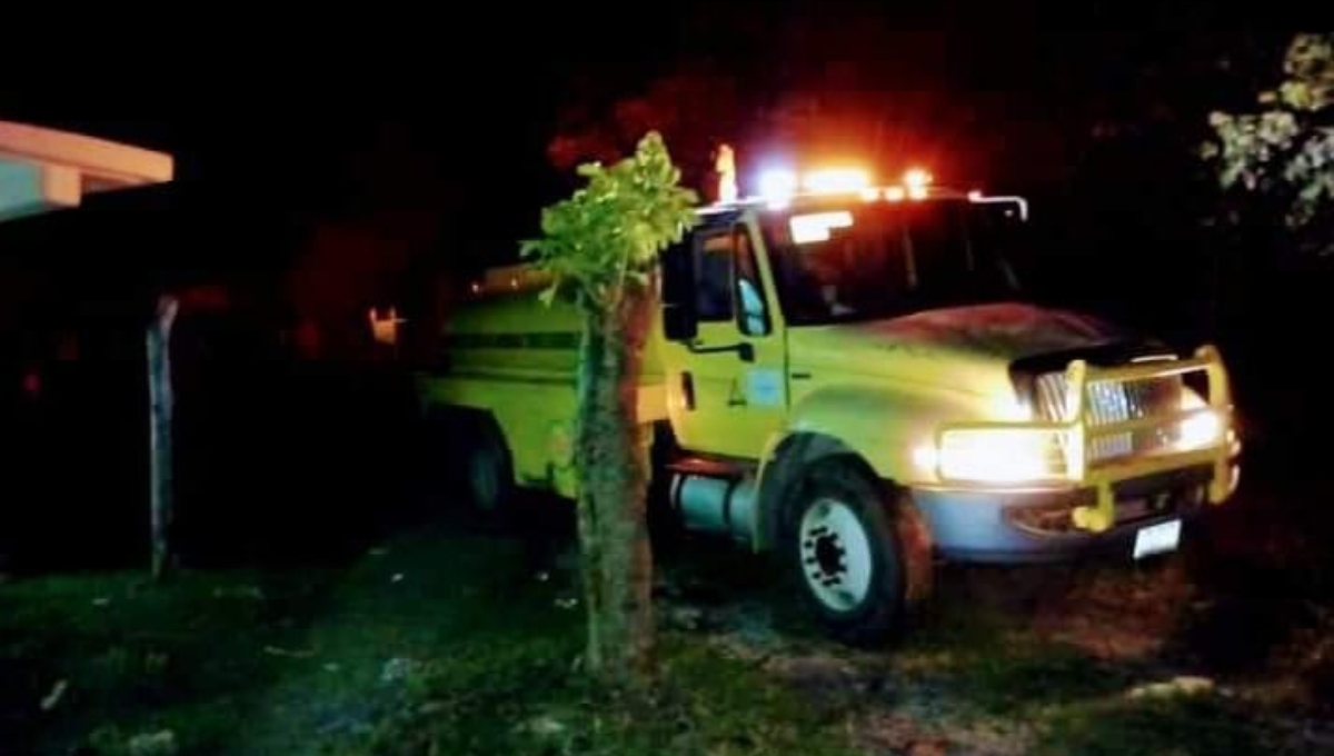 Después de una hora el fuego logró ser controlado, dejando daños materiales