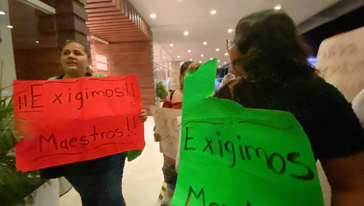 Chetumal: Estudiantes de la Universidad del Bienestar denuncian a directivos por acoso