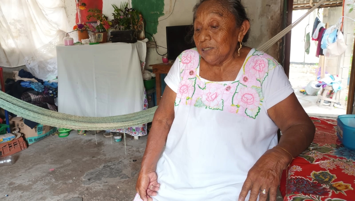 La abuelita es una de las pocas personas mayahablantes que quedan en la población