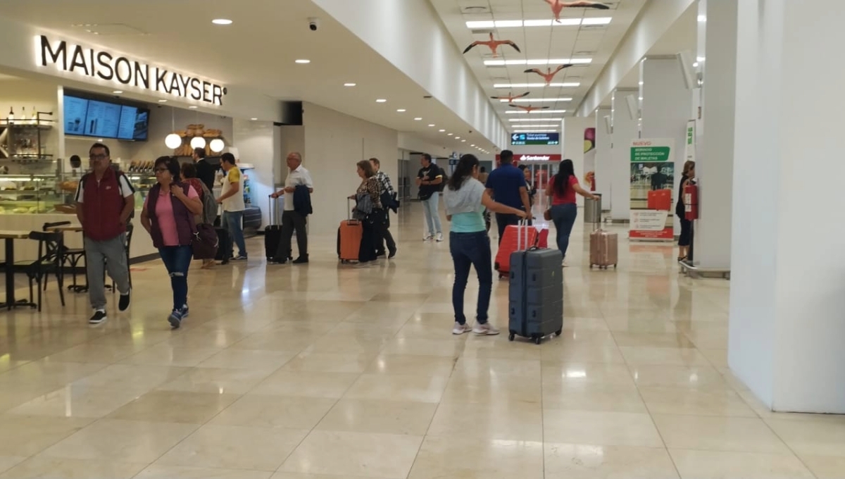 El primer vuelo en despegar fue hacia Tijuana