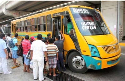 Las personas en Acapulco no tienen con qué moverse por la ciudad