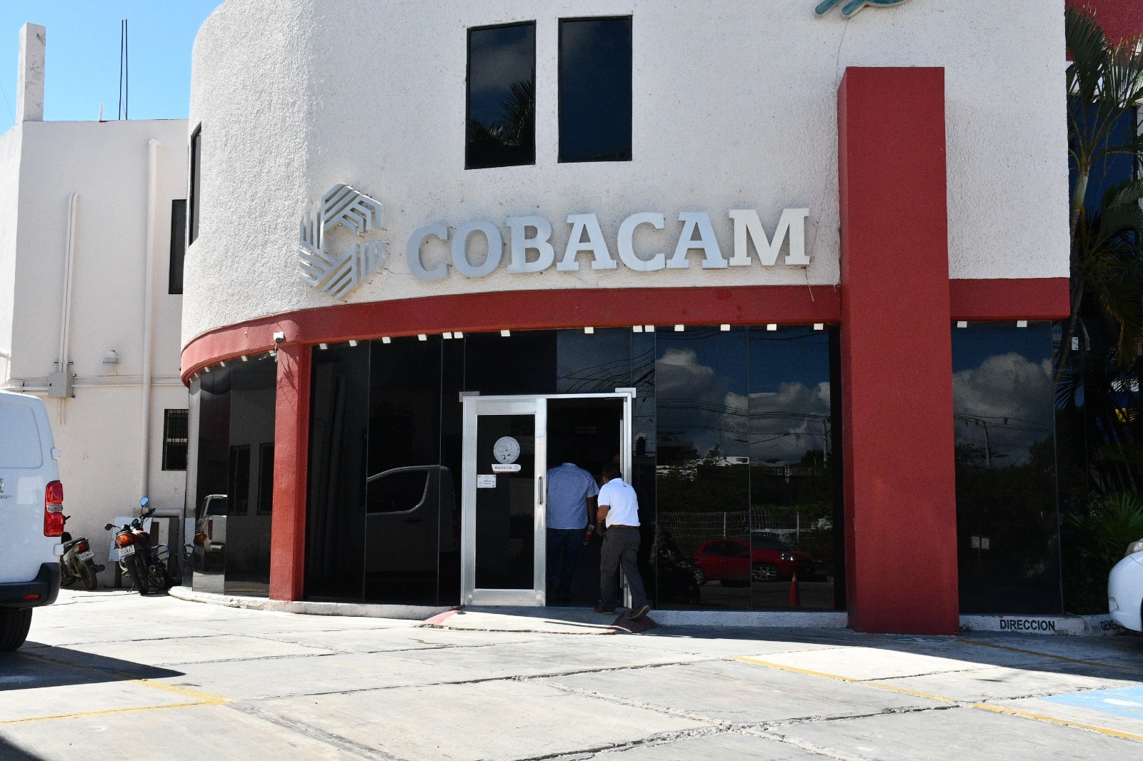 En Campeche, reprochan sindicalizados del Cobacam modificaciones académicas