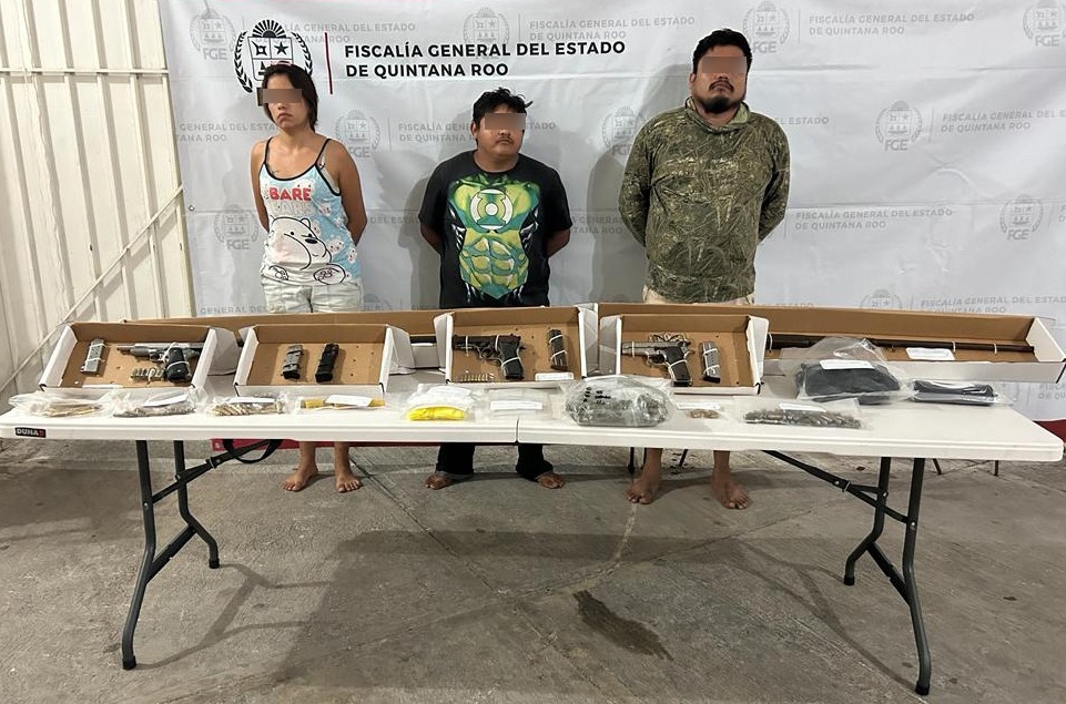 Fueron atrapados con marihuana y otros estupefacientes en la carretera Valladolid-Cancún.