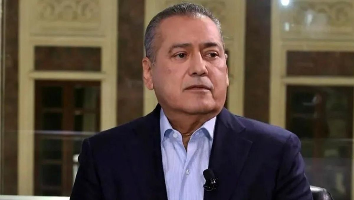 Manlio Fabio Beltro nes se registró este miércoles para buscar convertirse en Senador del PRI por el estado de Sonora