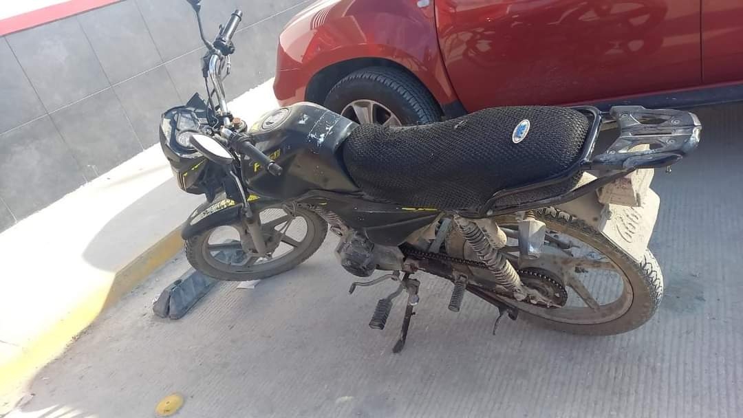 Delincuentes roban motocicleta en Escárcega, Campeche