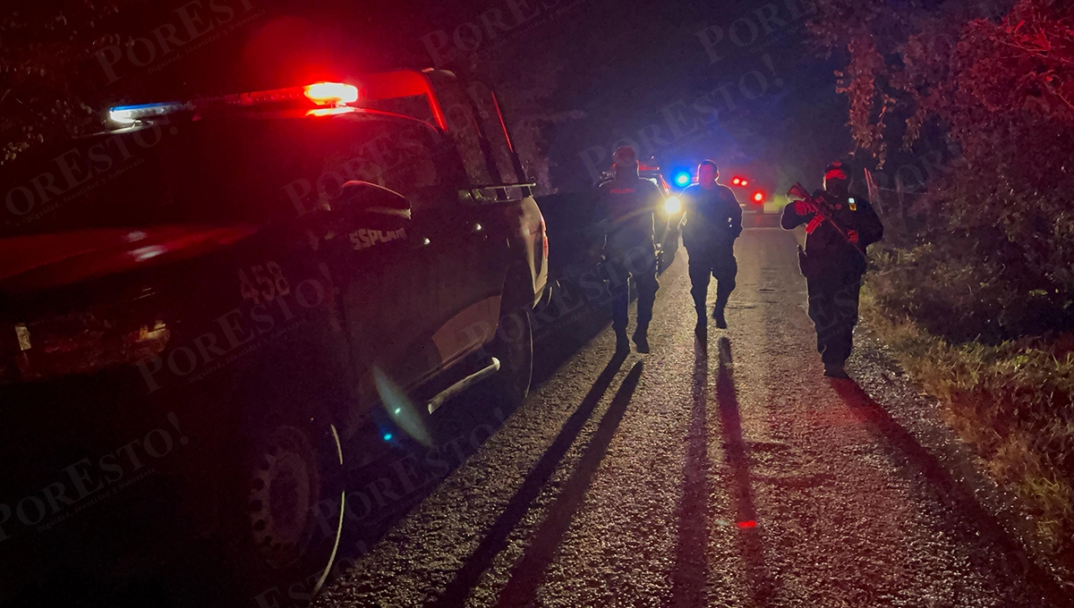 Policías detienen a tres personas en la vía Villahermosa-Ciudad del Carmen