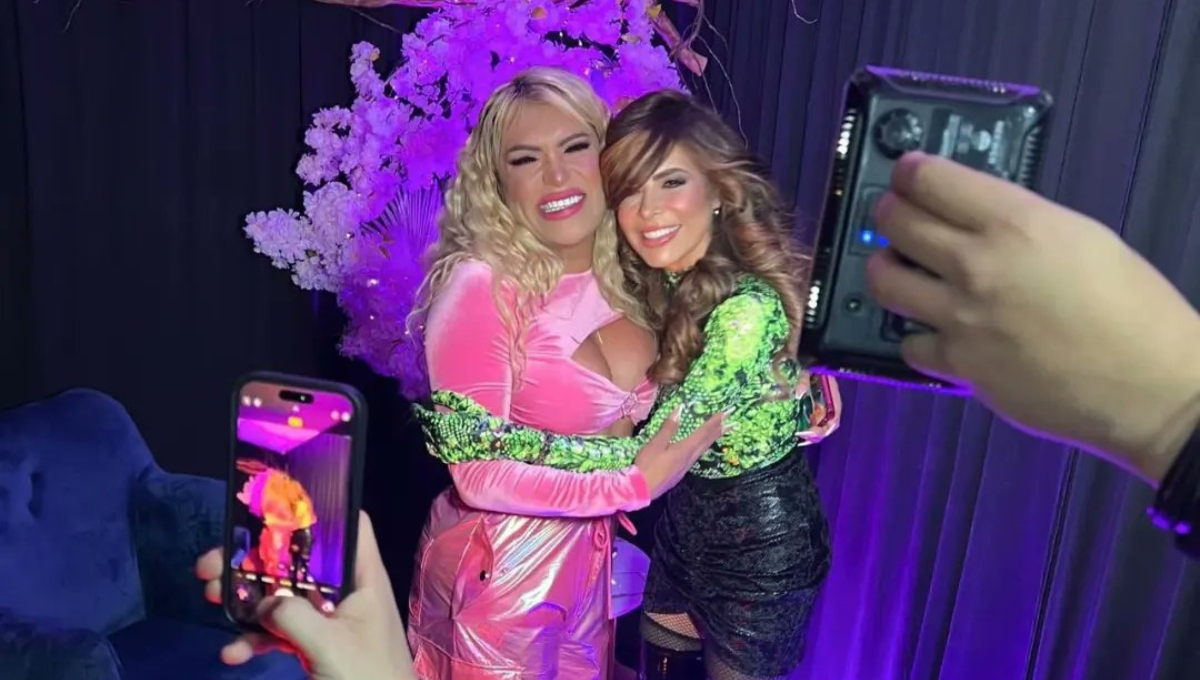 Wendy Guevara y Gloria Trevi lucieron como amigas en la Feria de León 2024