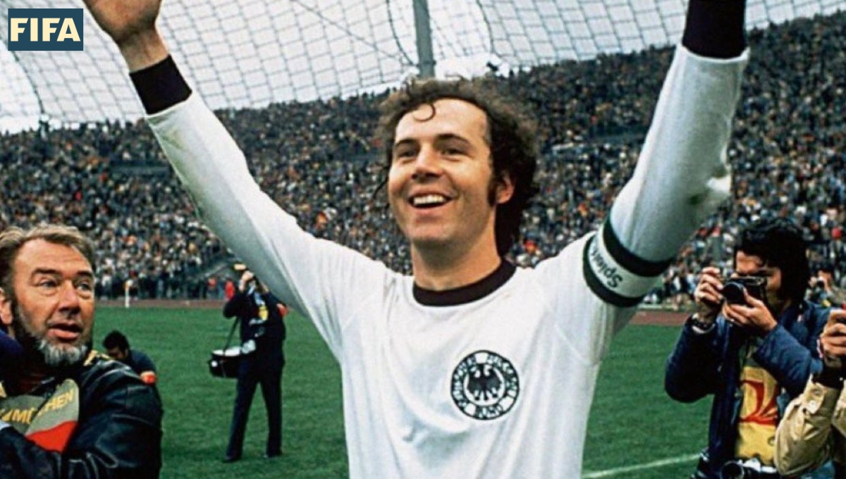 Beckenbauer está entre los mejores defensas centrales de la historia. Además, ostenta el título de capitán de honor tanto con la selección alemana, como con el Bayern

