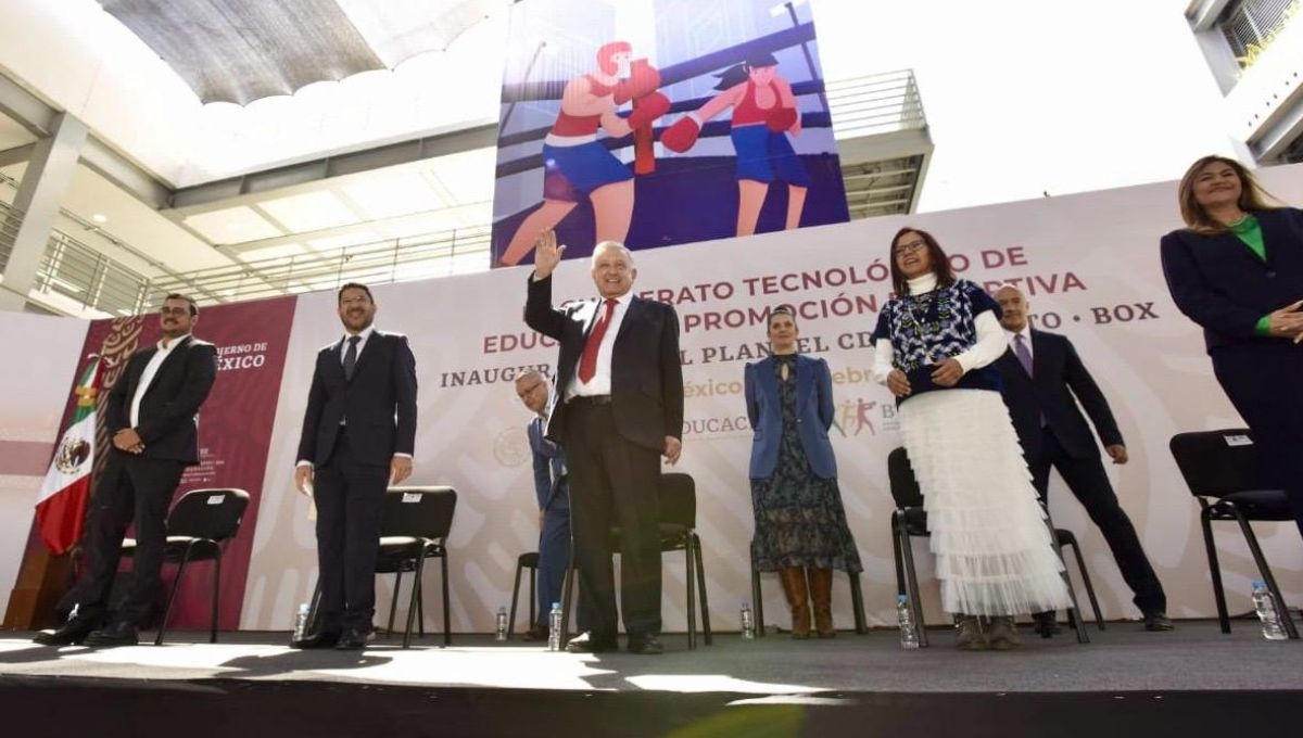 El presidente Andrés Manuel López Obrador inauguró este lunes en Tepito el Bachillerato Tecnológico de Educación y Promoción Deportiva