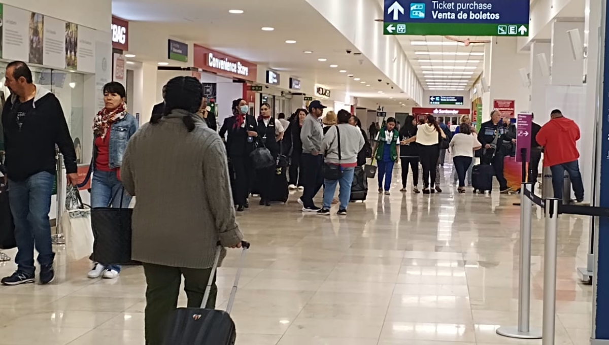 Cinco más lo harán entre las 11:00 y las 13:42 horas, tres desde la metrópoli, uno de Monterrey y otro de Guadalajara