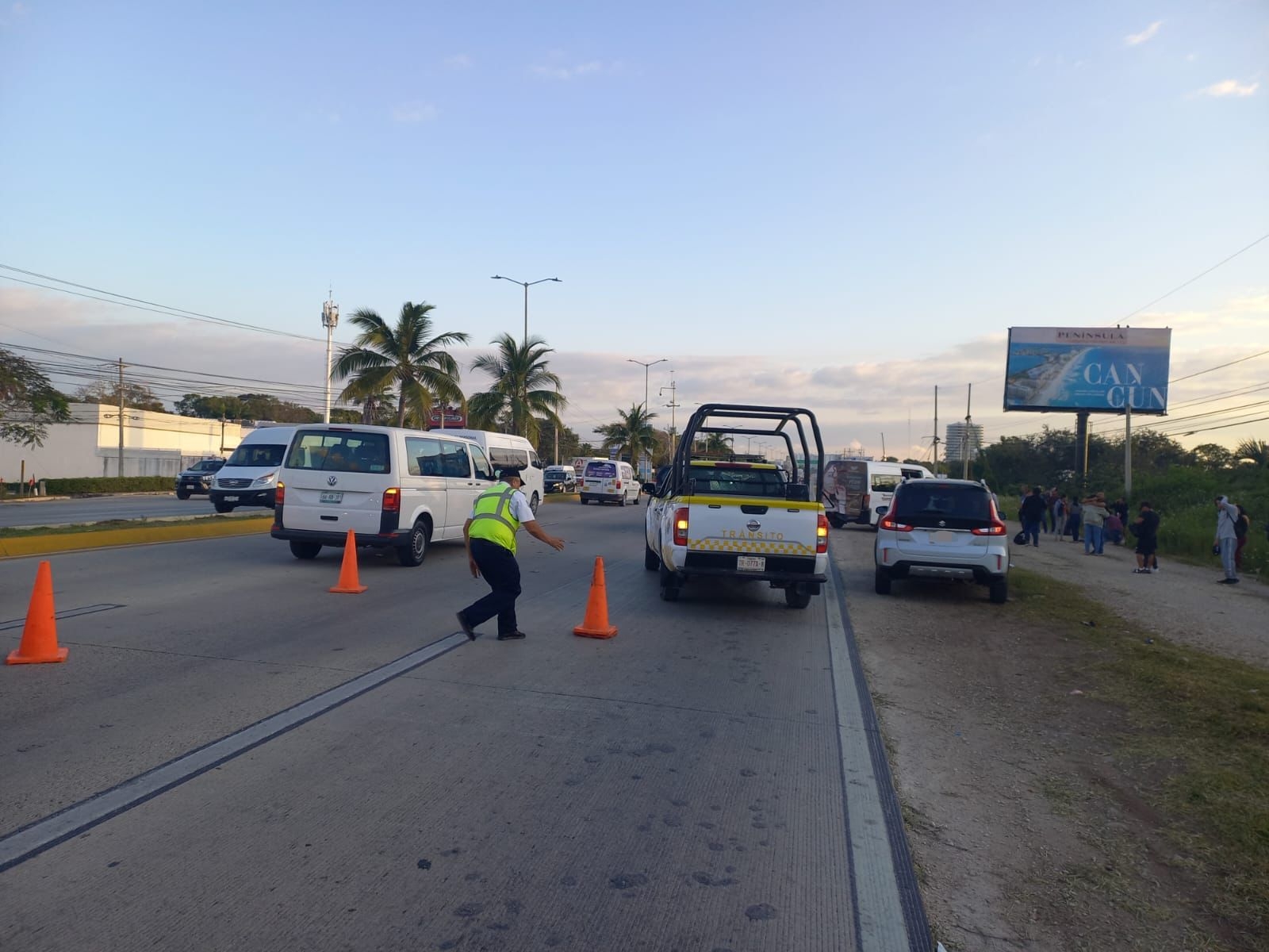 Paramédicos atendieron a los pasajeros lesionados