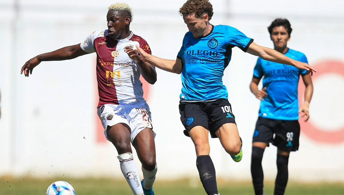 Los Pioneros de Cancún FC lograron agónica victoria por la mínima diferencia de 1-0 frente a Petroleros de Salamanca en el estadio “Cancún ‘86”