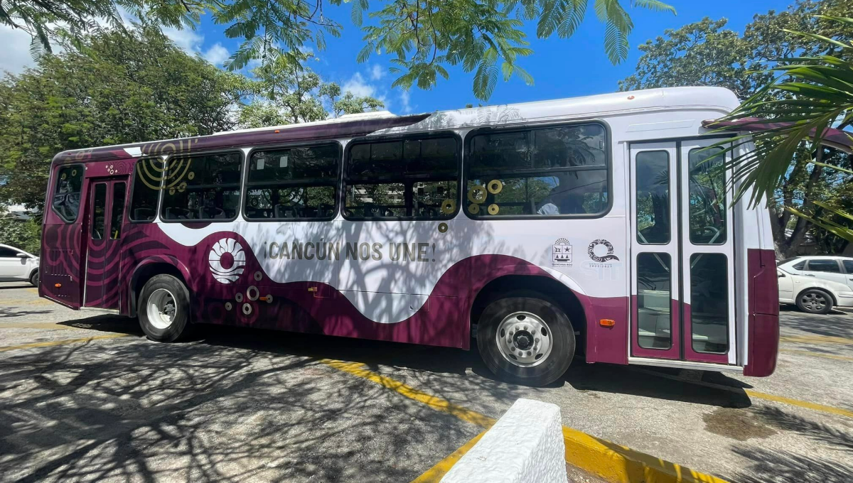Transporte público de Cancún se moderniza, pero sólo en la Zona Hotelera