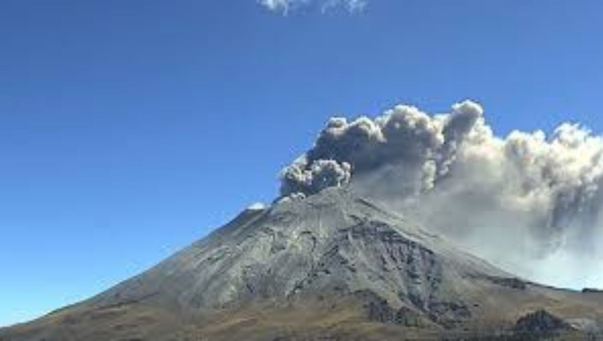 El Centro Nacional de Prevención de Desastres (Cenapred) realiza el monitoreo continuo
de la actividad del volcán