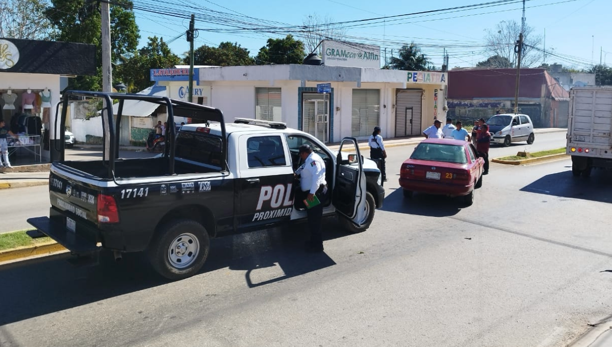 Accidente vial en José María Morelos deja daños materiales de más de 100 mil pesos