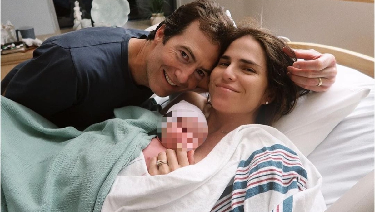 Karla Souza tuvo 33 horas de parto para el nacimiento de su tercera hija