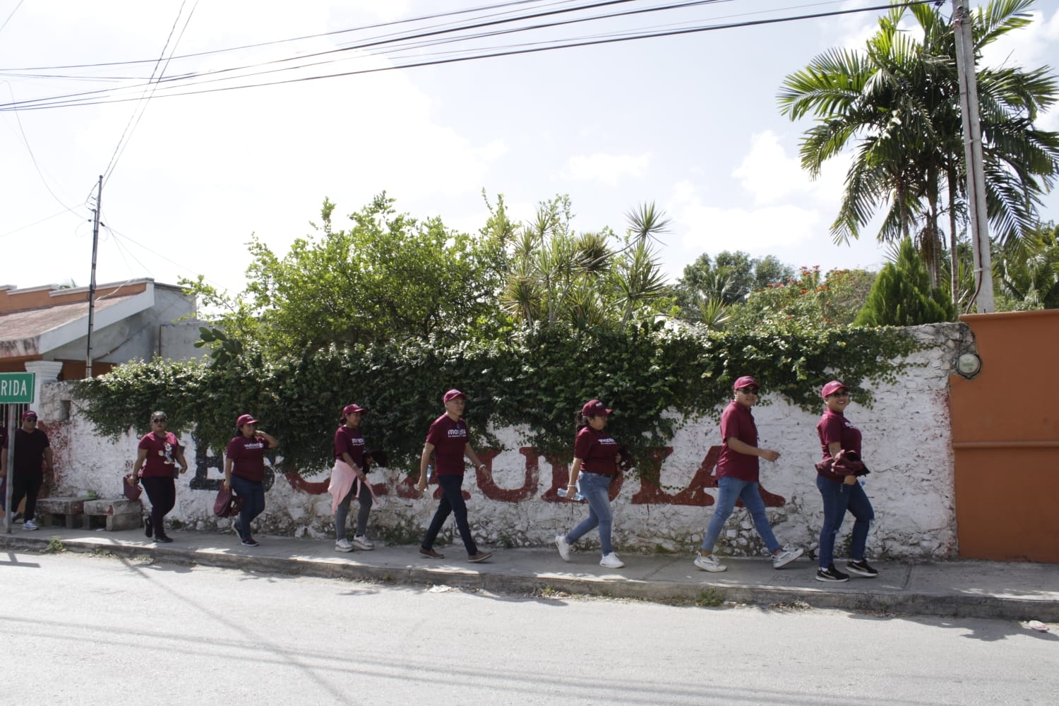 Morena continúa su campaña en Mérida