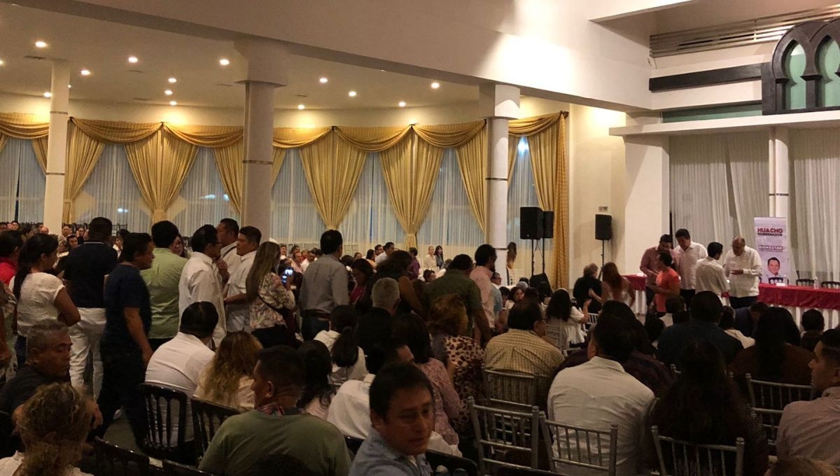 Joaquín Díaz Mena expone propuestas a trabajadores del sector salud en Yucatán: EN VIVO