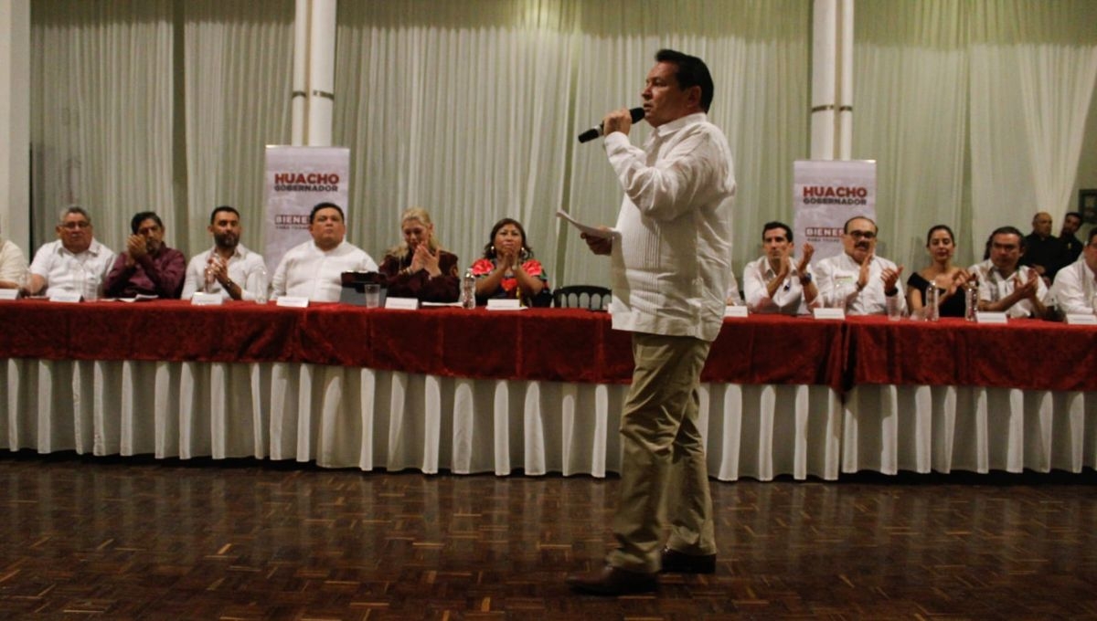 Joaquín Díaz Mena garantiza firmar Convenio IMSS-Bienestar para médicos de Yucatán