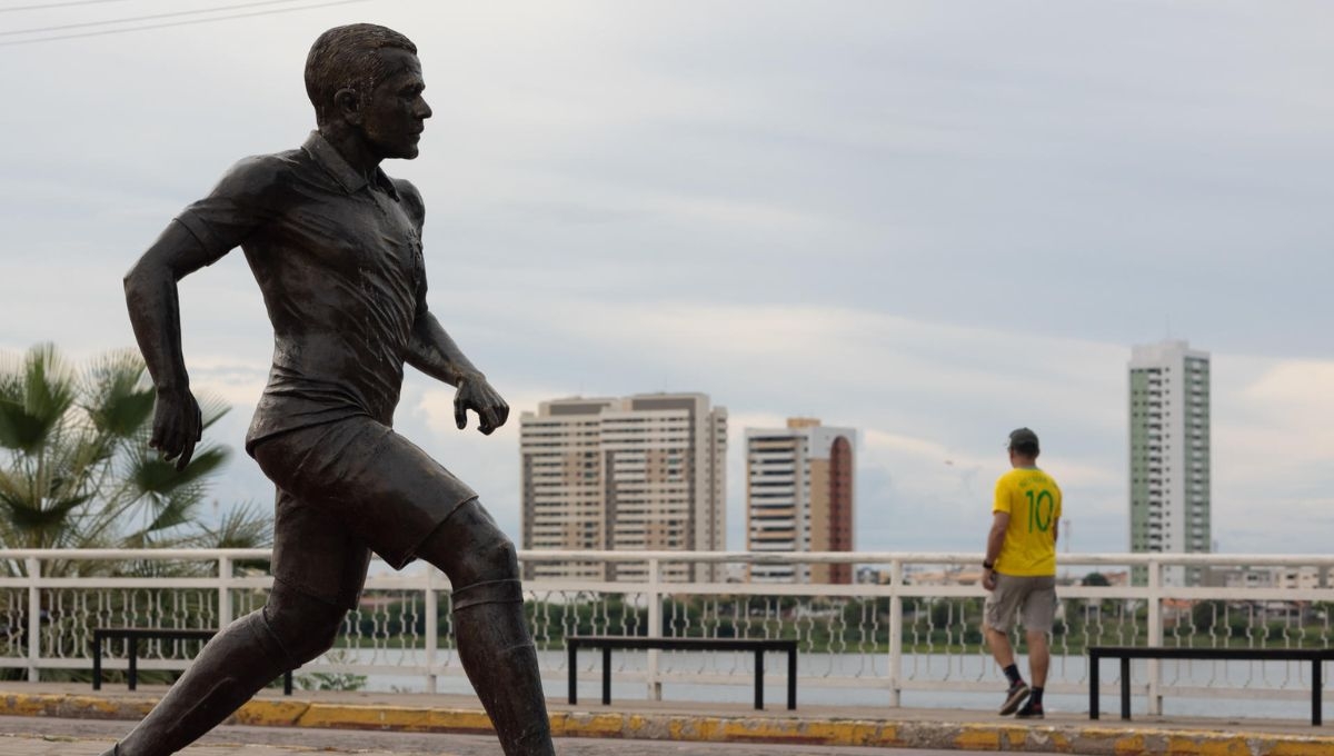 Así lucía la estatua de Dani Alves en Juazeiro