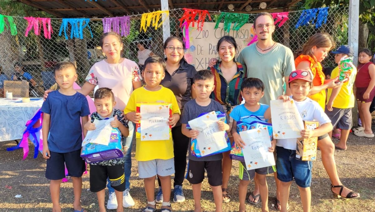 Ellos fueron algunos de los participantes en el segundo concurso de papagayo