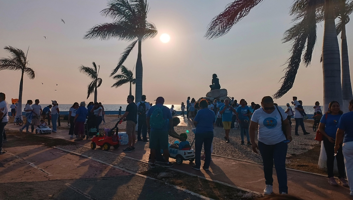 El punto de partida de la marcha fue en el monumento de la Novia del Mar