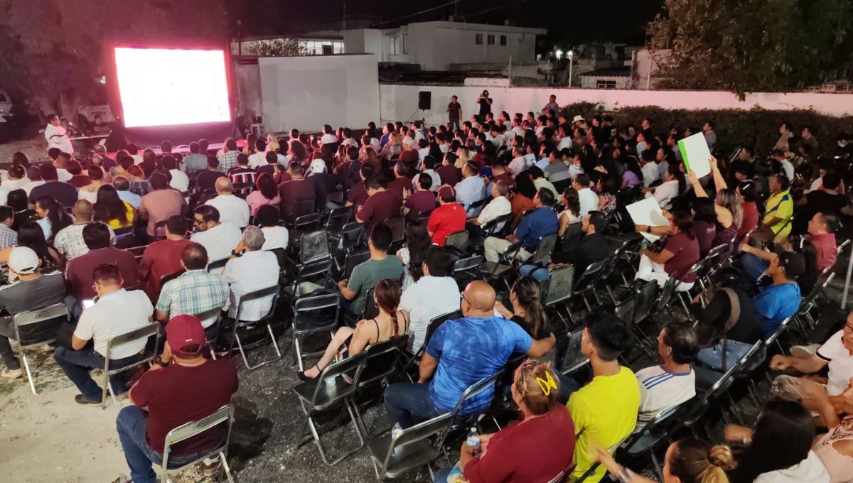 Llenan sede estatal de Morena en Campeche, por el primer debate presidencial: EN VIVO