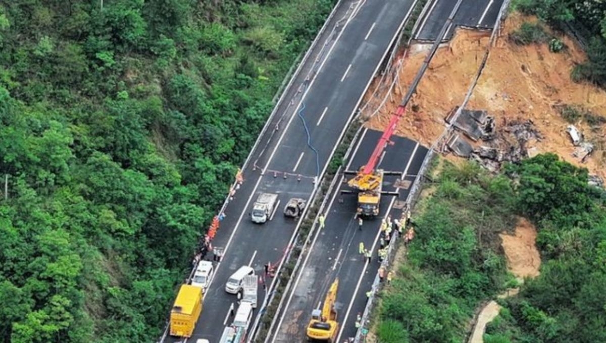 Un tramo de la autopista en la provincia china de Cantón, en el sur del país asiático, colapsó y causó la muerte de al menos 24 personas y 30 heridos