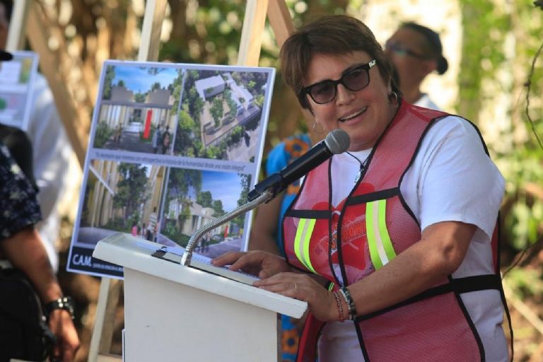 Laura Berinstain ha sido señalada por muchas irregularidades