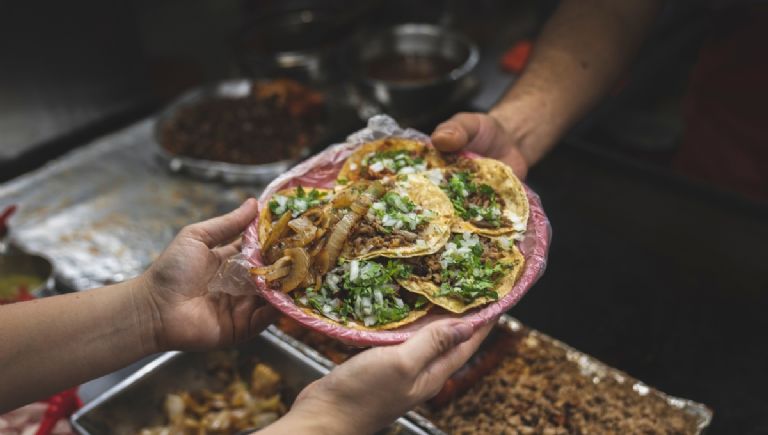 El hombre perdió el conocimiento debido a un taco que se le atoró