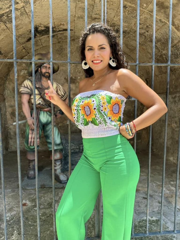 Influencer Brenda Catalán presume visita a Campeche: FOTOS - PorEsto